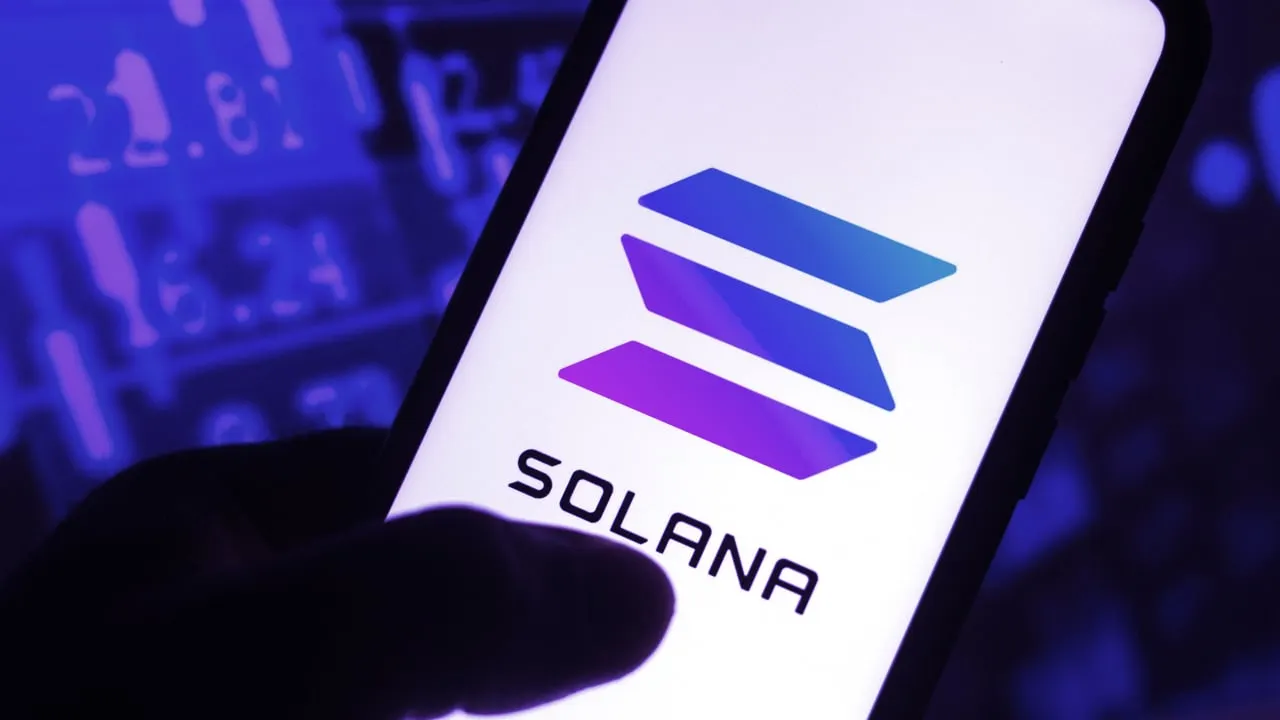 Solana blockchain network visualization showing transaction fees